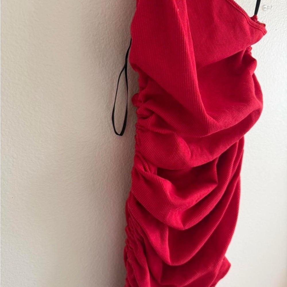 Red One-Shoulder Ruched Swimsuit - Picture 3 of 4